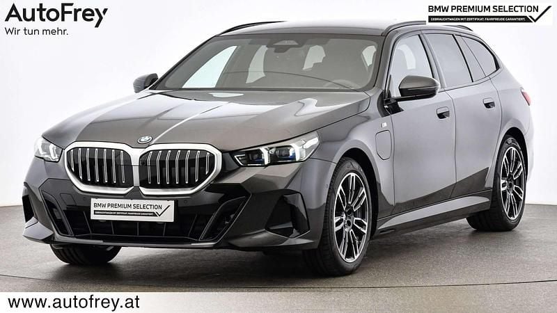 Grau Gebraucht 2025 BMW 530e Efficient Dynamics Kombi | € 64.890 - Bild 1/4