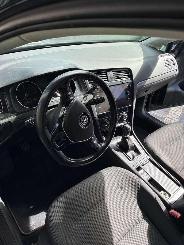 Gebraucht VW Golf 116 PS (85 kW) 2018 Grau Limousine