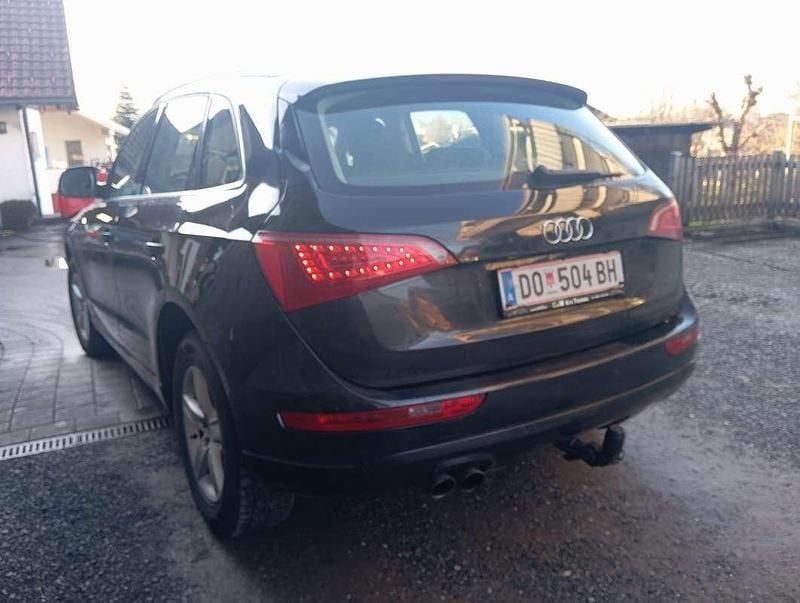 Gebraucht Audi Q5 143 PS (105 kW) 2012 Schwarz SUV
