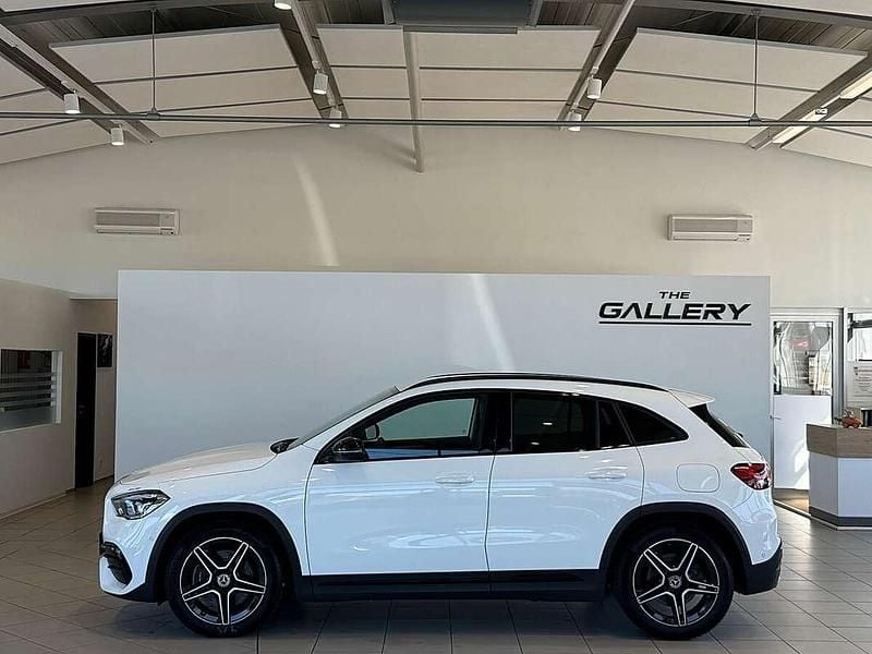 Gebraucht Mercedes GLA250 AMG line 224 PS (164 kW) 2020 Weiß SUV
