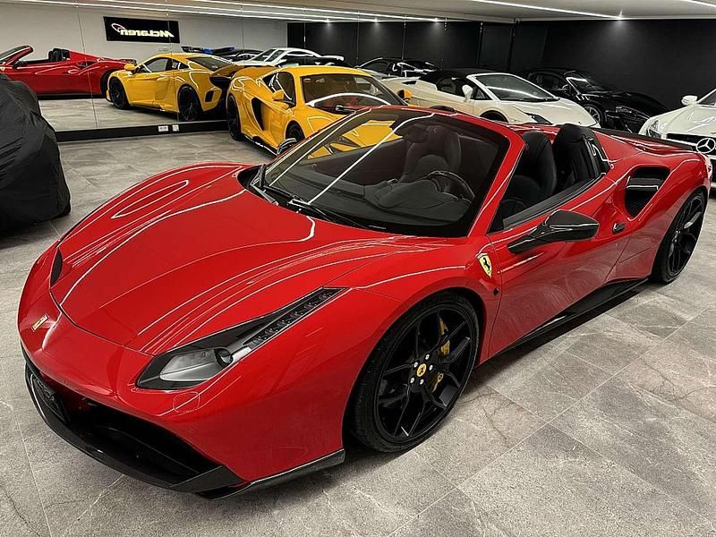 Rot Gebraucht 2018 Ferrari 488 Cabrio | € 399.990 - Bild 1/4