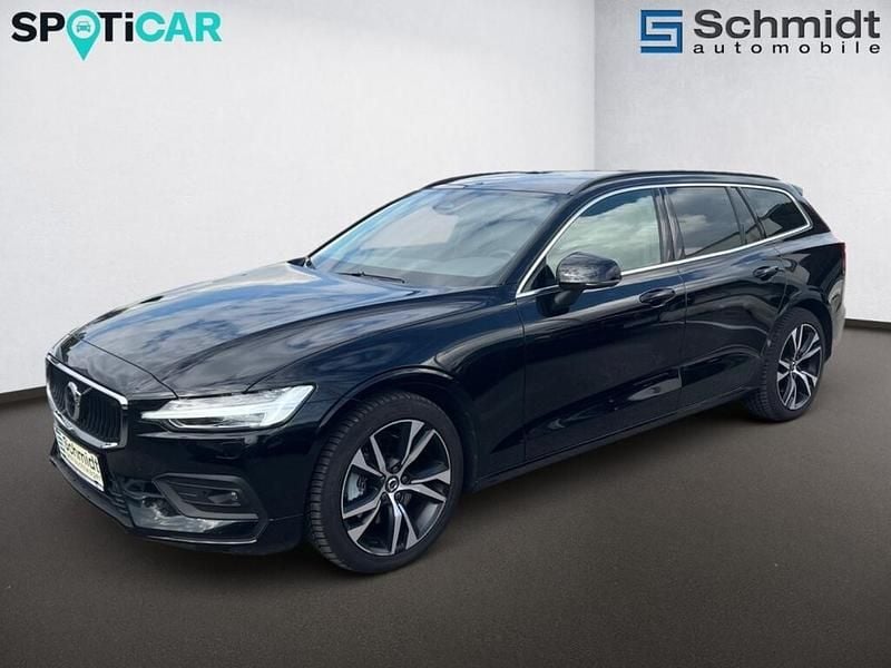 Gebraucht Volvo V60 Core 197 PS (144 kW) 2025 Schwarz Kombi