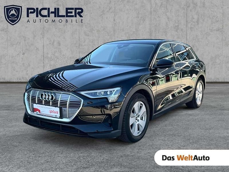 Schwarz metallic Gebraucht 2021 Audi e-tron SUV | € 29.990 (Teuer) - Bild 1/4