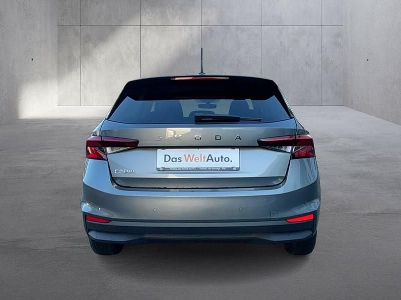 Neu Skoda Fabia Essence 95 PS (69 kW) 2026 Mittelgrau  metallic