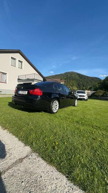 Gebraucht BMW 320 M Sport 177 PS (130 kW) 2009 Schwarz Limousine