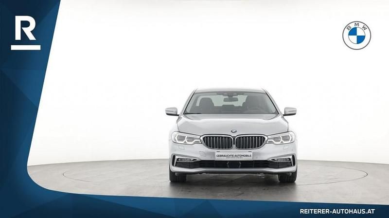 Gebraucht BMW 530 Efficient Dynamics 265 PS (194 kW) 2017 Silber Limousine