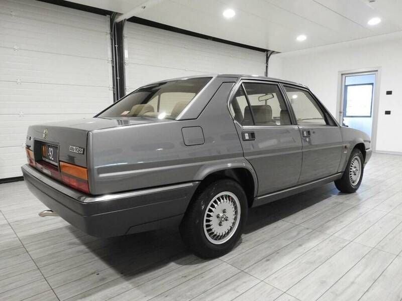 Gebraucht Alfa Romeo 90 128 PS (94 kW) 1985 Andere Limousine