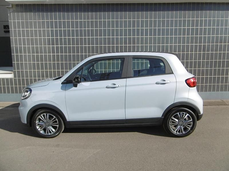 Gebraucht Leapmotor T03 38 kW (52 PS) 2025 Starry silver Kleinwagen