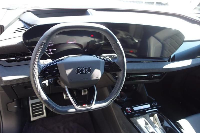 Gebraucht Audi SQ6 e-tron 359 kW (489 PS) 2024 Schwarz  metallicperleffektno SUV