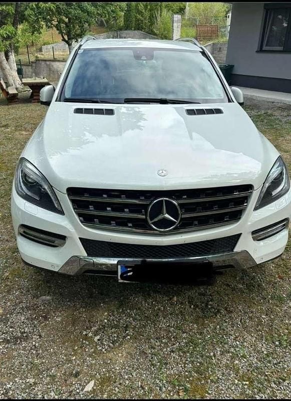 Weiß Gebraucht 2015 Mercedes ML250 SUV | € 25.000 (Fairer Preis) - Bild 1/4