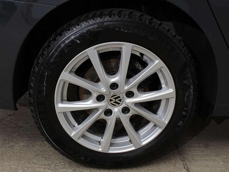 Gebraucht VW Golf VIII Life 116 PS (85 kW) 2022 Grau Kombi