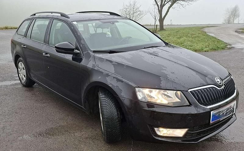 Gebraucht Skoda Octavia GreenLine 110 PS (80 kW) 2014 Schwarz Kleinwagen
