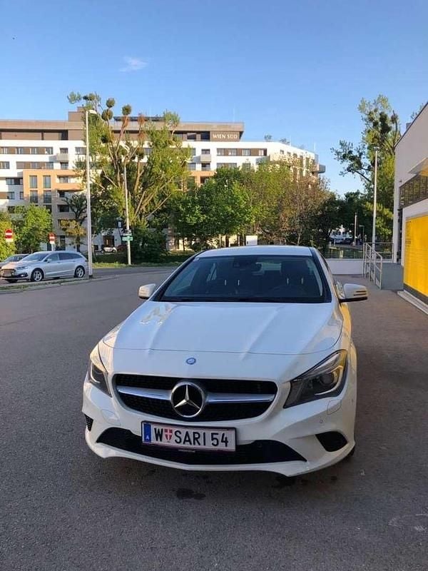 Gebraucht Mercedes CLA220 170 PS (125 kW) 2013 Limousine