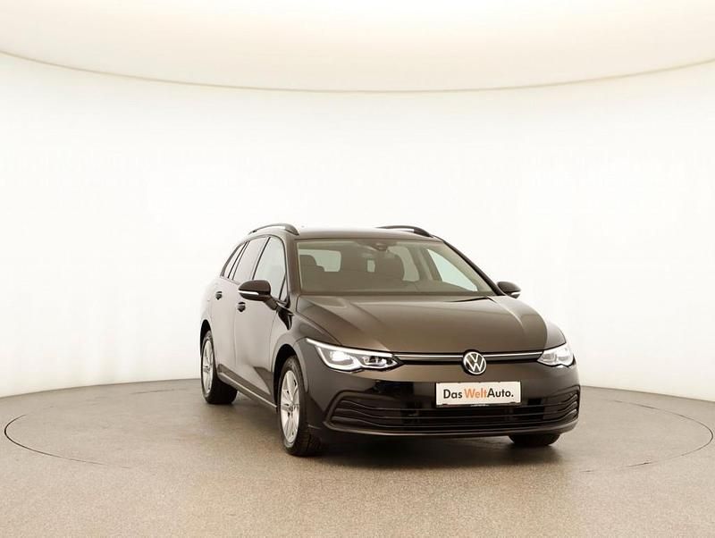 Gebraucht VW Golf VIII Life 116 PS (85 kW) 2022 Schwarz Kombi