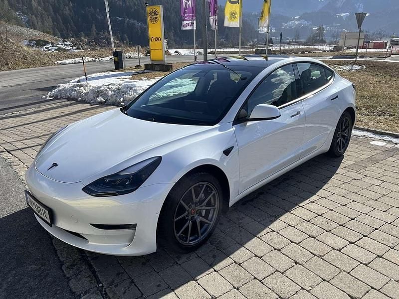 Gebraucht Tesla Model 3 Long Range AWD 350 kW (476 PS) 2021 Weiß Limousine
