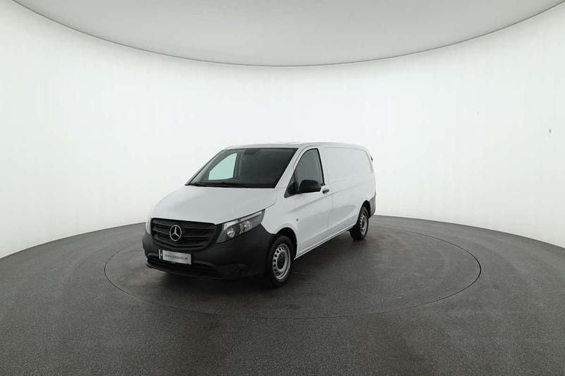 Weiß Gebraucht 2022 Mercedes Vito Van | € 33.588 (Guter Preis) - Bild 1/4