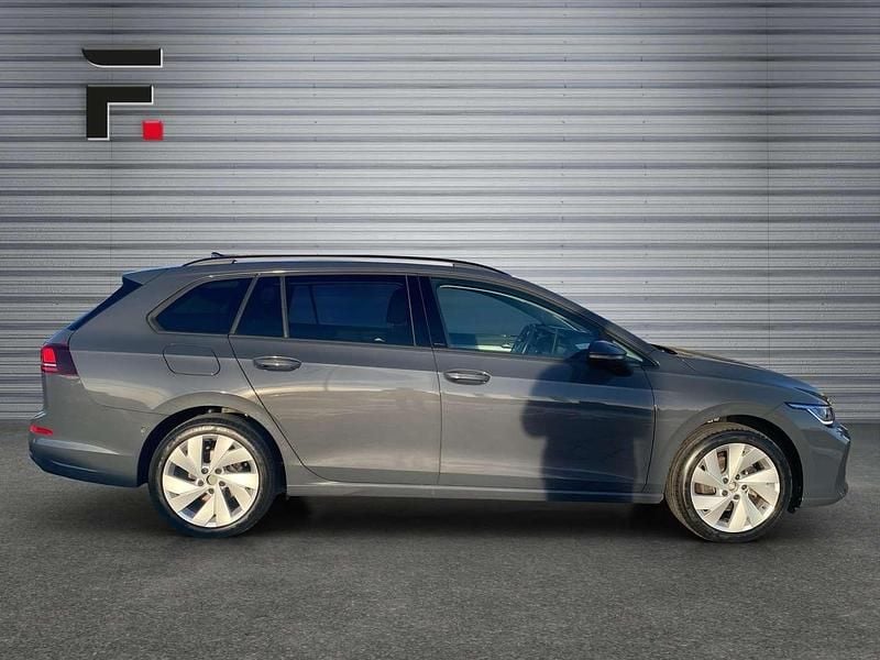 Gebraucht VW Golf VIII Business 116 PS (85 kW) 2025 Mittelgrau  metallic Kombi