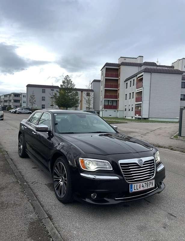 Gebraucht Lancia Thema 239 PS (175 kW) 2012 Braun Limousine