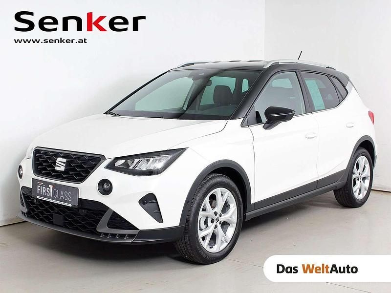 Weiß Gebraucht 2025 Seat Arona FR SUV | € 24.490 (Teuer) - Bild 1/4