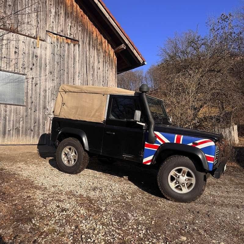 Gebraucht Land Rover Defender 122 PS (89 kW) 2006 Schwarz SUV