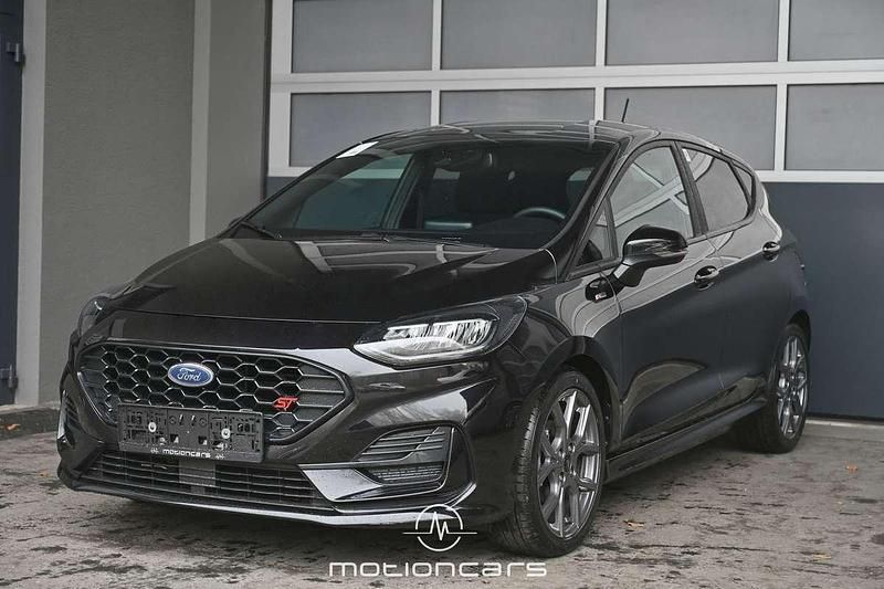 Schwarz Gebraucht 2023 Ford Fiesta ST-Line Limousine | € 19.980 (Etwas zu teuer) - Bild 1/4