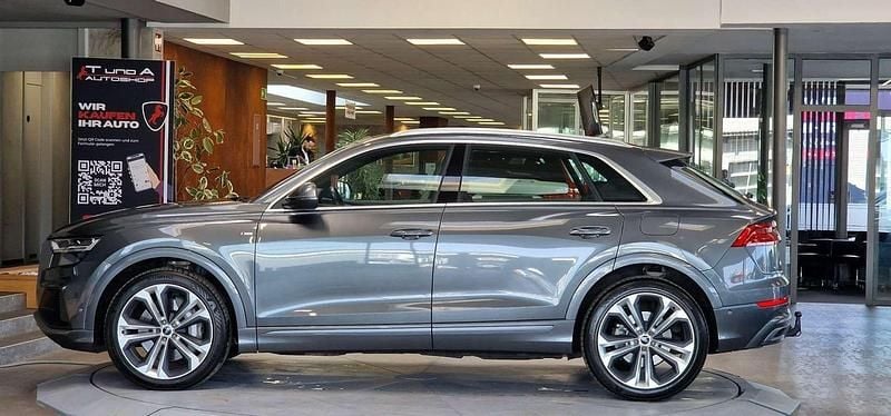 Gebraucht Audi Q8 S-Line 340 PS (250 kW) 2021 Grau SUV