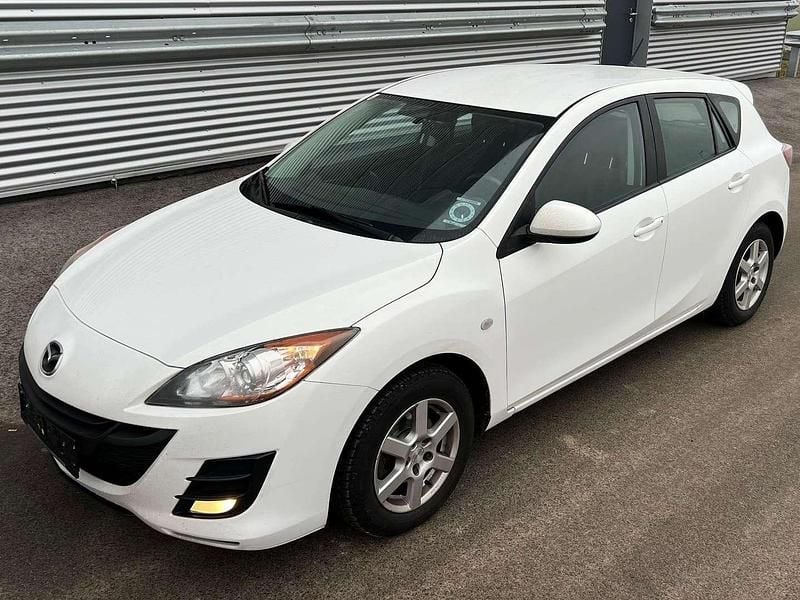 Gebraucht Mazda 3 Edition 105 PS (77 kW) 2010 Weiß Kleinwagen