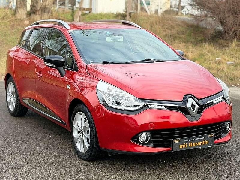 Gebraucht Renault Clio GrandTour LIMITED 90 PS (66 kW) 2015 Rot Kombi