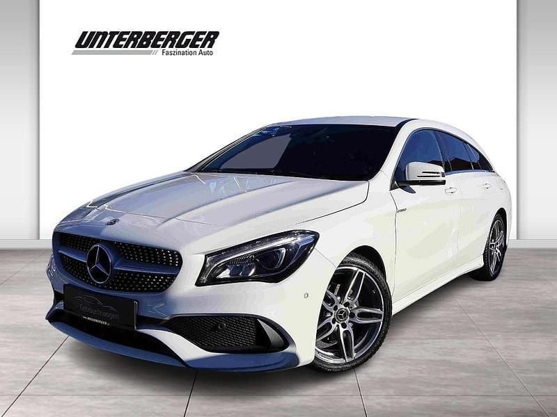 Weiß Gebraucht 2018 Mercedes CLA200 Shooting Brake AMG Kombi | € 19.990 (Superpreis) - Bild 1/4