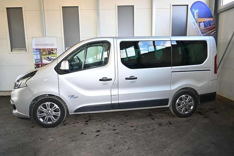 Gebraucht Fiat Talento Basis 146 PS (107 kW) 2017 Silber Van / Kleinbus
