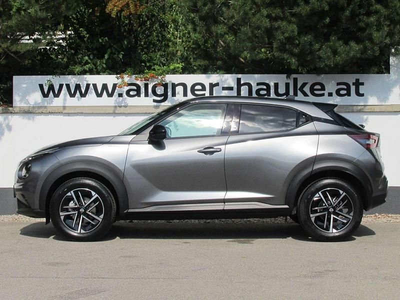 Neu Nissan Juke N-Connecta 114 PS (83 kW) 2025 Grau SUV