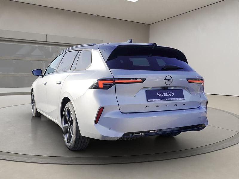 Neu Opel Astra 131 PS (96 kW) 2025 Kombi