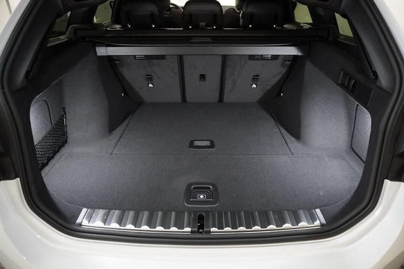 Gebraucht BMW 320 Efficient Dynamics 190 PS (139 kW) 2024 Mineralweiß Kombi