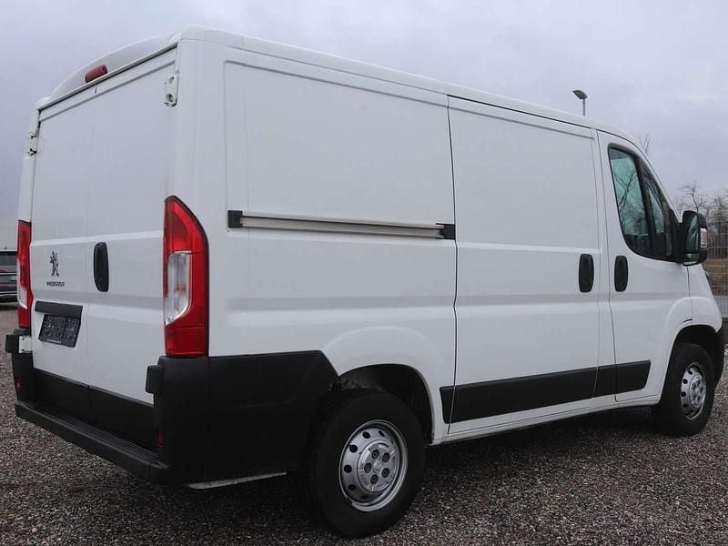 Gebraucht Peugeot Boxer 120 PS (88 kW) 2021 Weiß Van