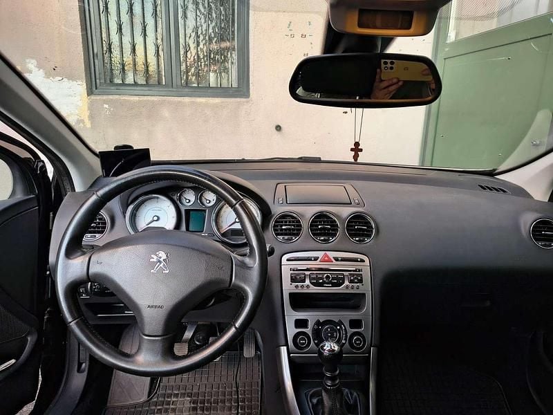 Gebraucht Peugeot 308 SW 111 PS (81 kW) 2013 Schwarz Kombi