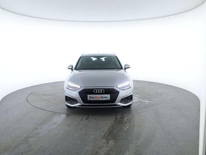 Gebraucht Audi A4 136 PS (100 kW) 2025 Silber Kombi