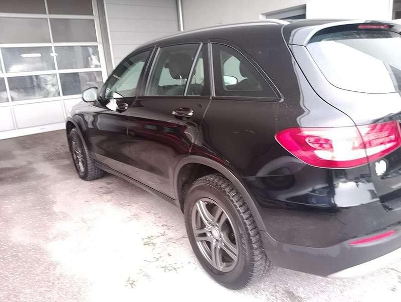 Gebraucht Mercedes GLC250 204 PS (150 kW) 2015 Schwarz SUV