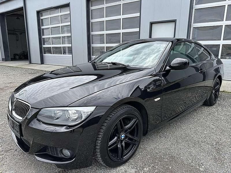 Gebraucht BMW 325 Comfort Edition 218 PS (160 kW) 2012 Schwarz Coupé