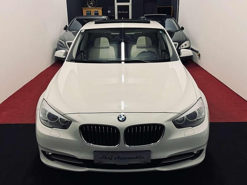 Gebraucht BMW 535 Sport Line 306 PS (225 kW) 2011 Weiß Kleinwagen