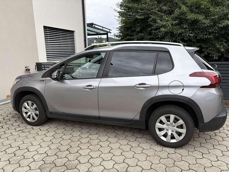 Gebraucht Peugeot 2008 Signature Sky 83 PS (61 kW) 2019 SUV