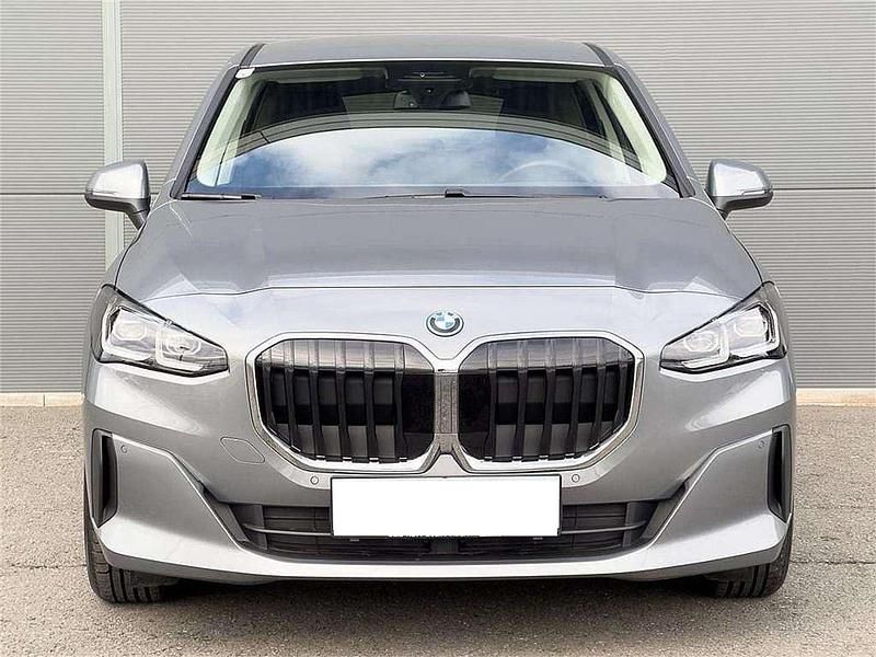 Grau Gebraucht 2022 BMW 225 Kombi | € 26.900 (Guter Preis) - Bild 1/4