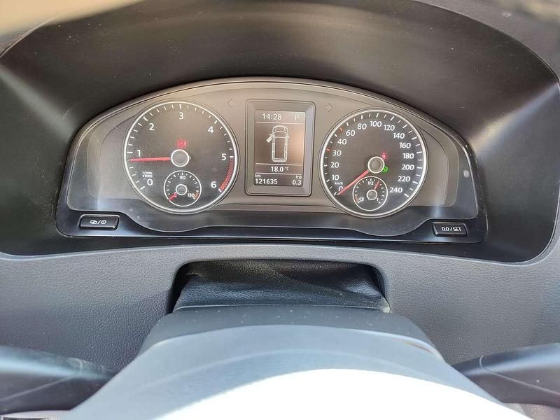 Gebraucht VW Transporter Trendline 179 PS (131 kW) 2014 Orange Van