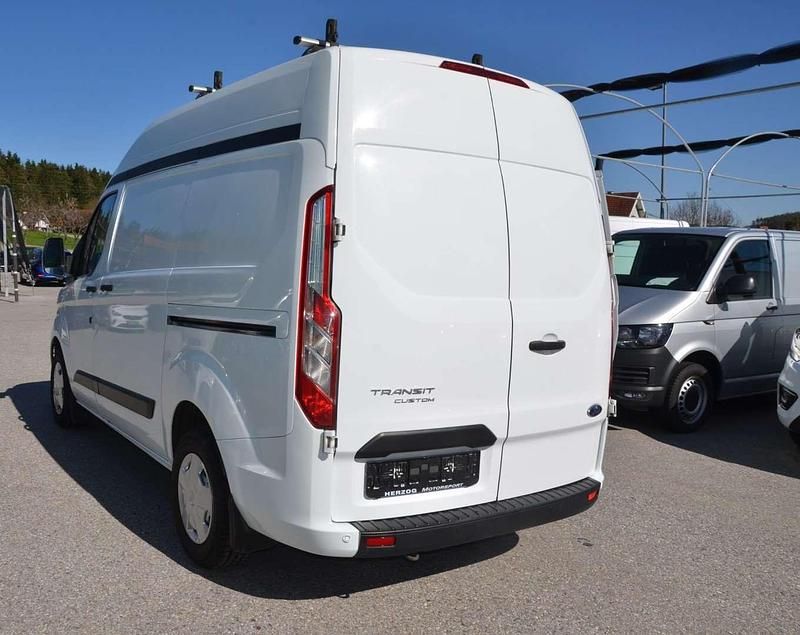 Gebraucht Ford Transit Custom 131 PS (96 kW) 2020 Weiß Van