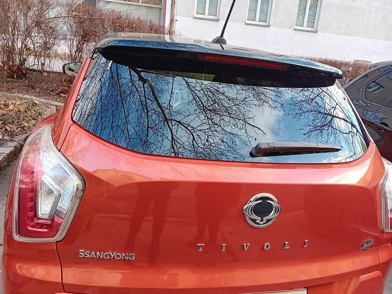 Gebraucht Ssangyong (KGM) Tivoli 128 PS (94 kW) 2019 Rot SUV