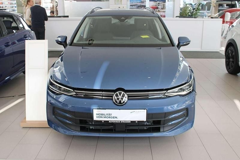 Gebraucht VW Golf VIII 116 PS (85 kW) 2025 Mittelblau  normal Kombi