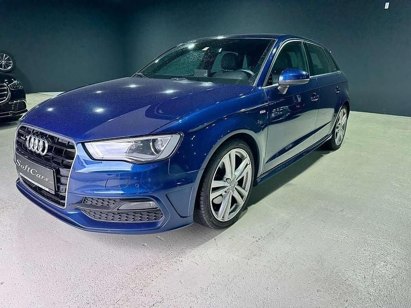Gebraucht Audi A3 S-Line 179 PS (131 kW) 2015 Blau Kleinwagen