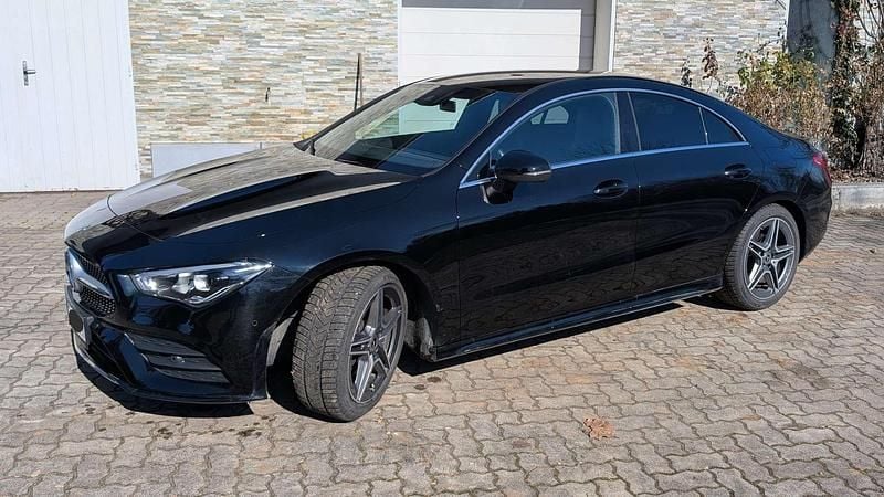 Gebraucht Mercedes CLA180 136 PS (100 kW) 2022 Schwarz Limousine