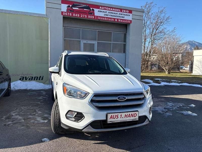 Gebraucht Ford Kuga Trend 120 PS (88 kW) 2017 Weiß SUV