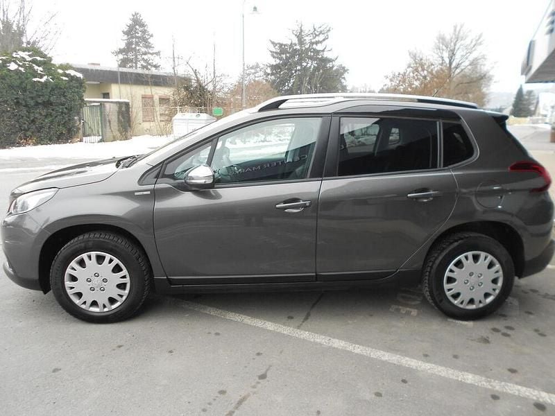 Gebraucht Peugeot 2008 Style 102 PS (75 kW) 2019 SUV