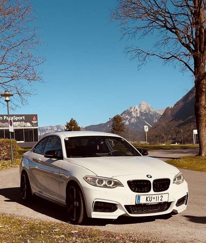 Gebraucht BMW M235 Comfort Edition 326 PS (239 kW) 2014 Weiß Coupé